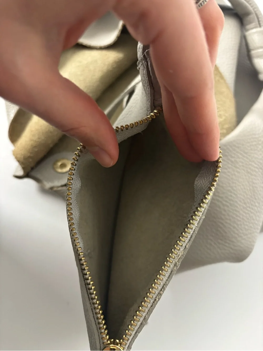 Taupe Slouchy Leather Double Knot Shoulder Hobo Bag Made in Italy